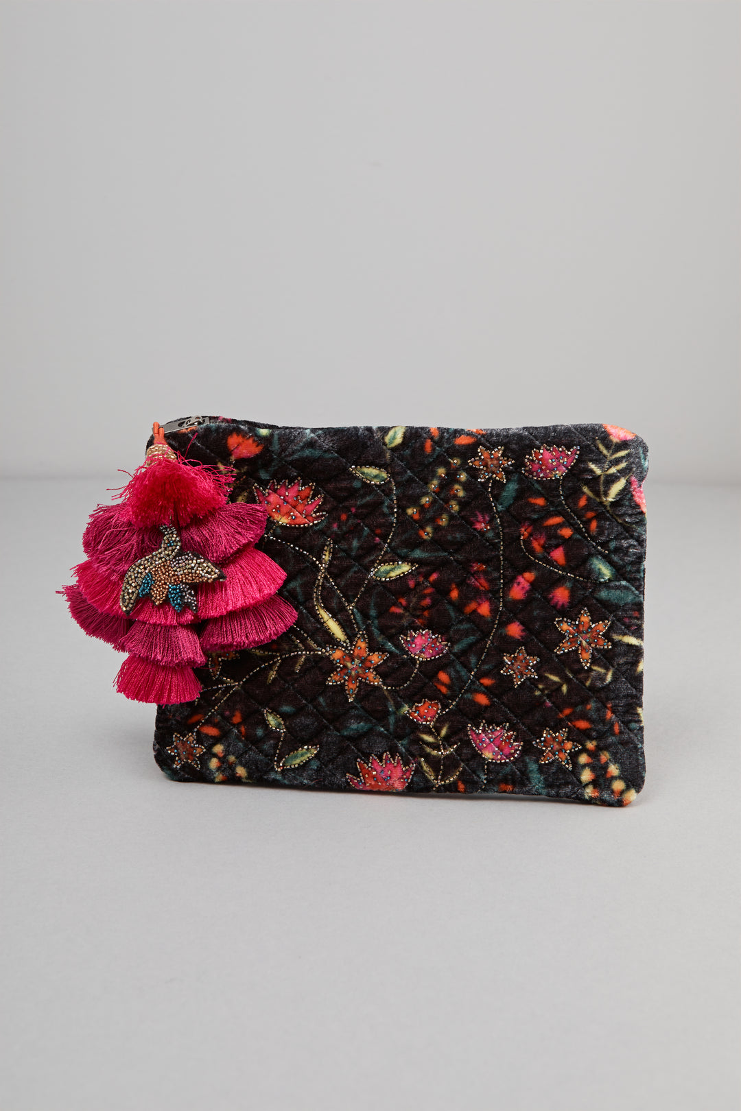 Bloom tassel pouch