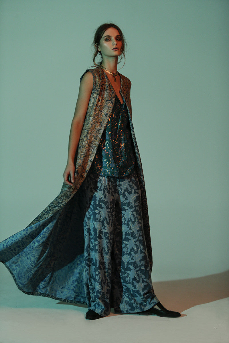 Roopa, Luxury, Sustainable fashion, roopapemmaraju, longdresses, dresses, printeddress, silkdress